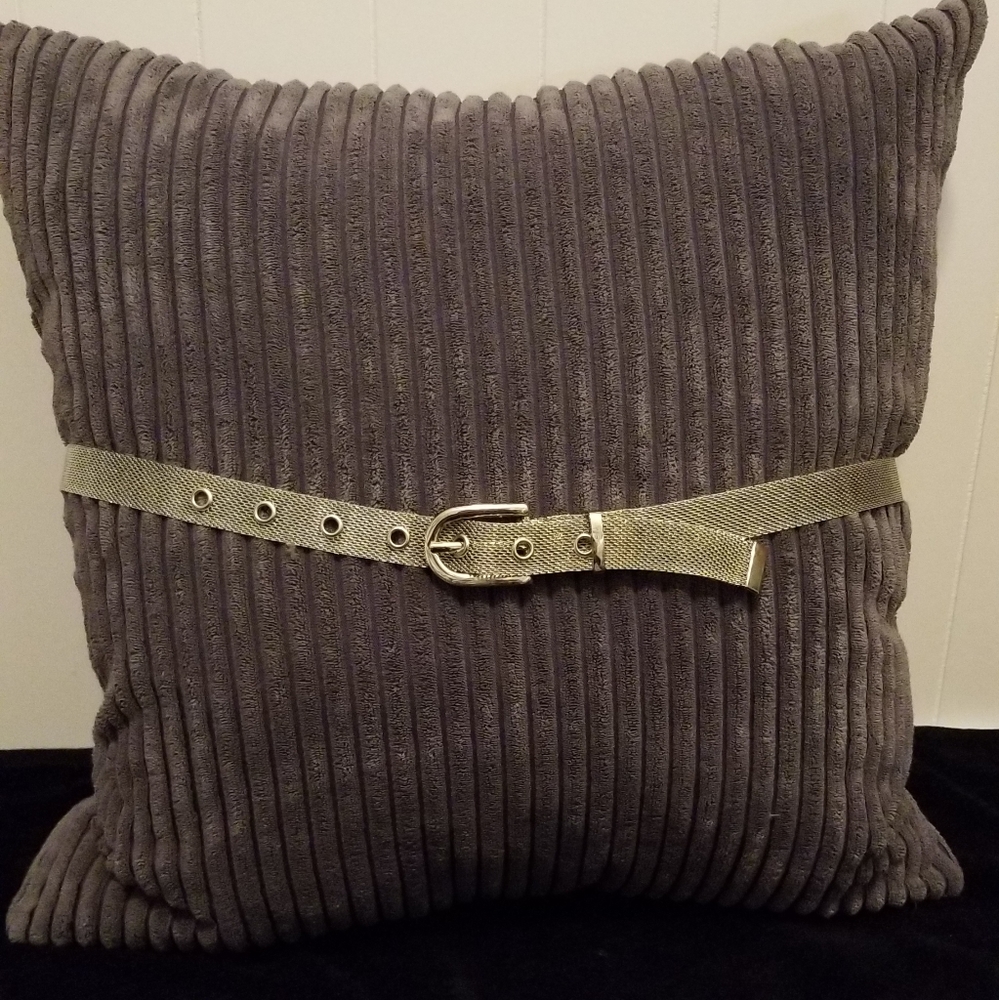 90's silver mesh/chainmail belt